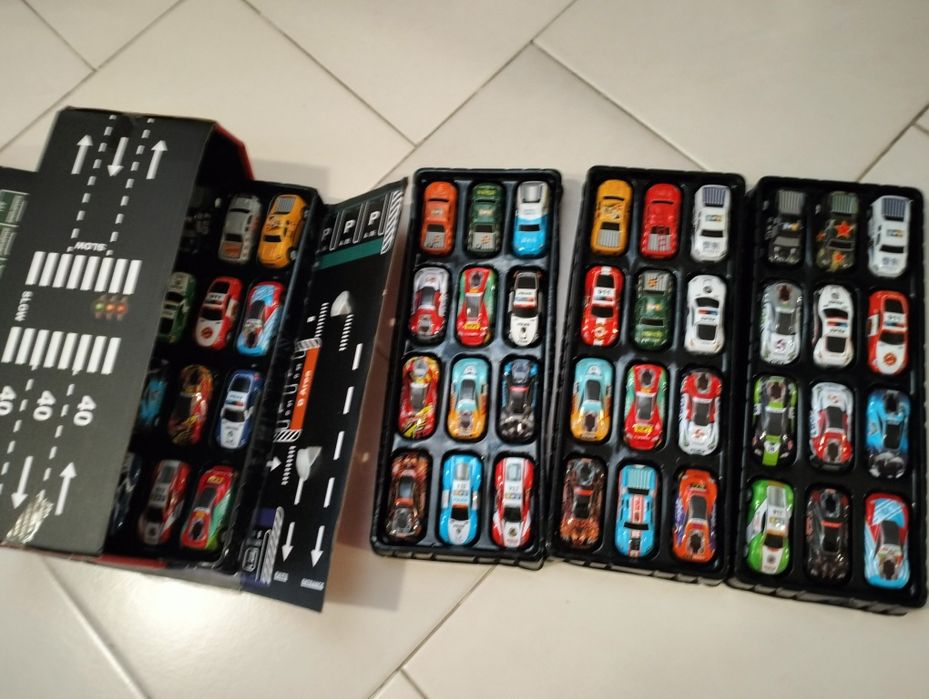 Куфар - паркинг с 48 броя колички