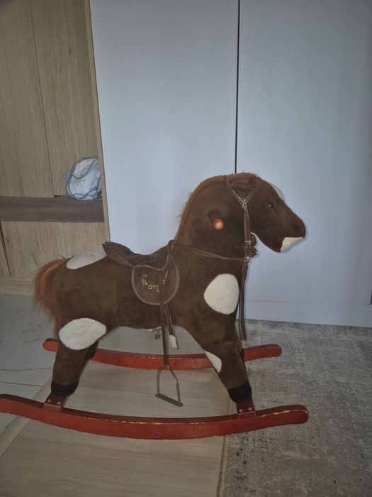 Продам лошадку. в хорошем состяние !