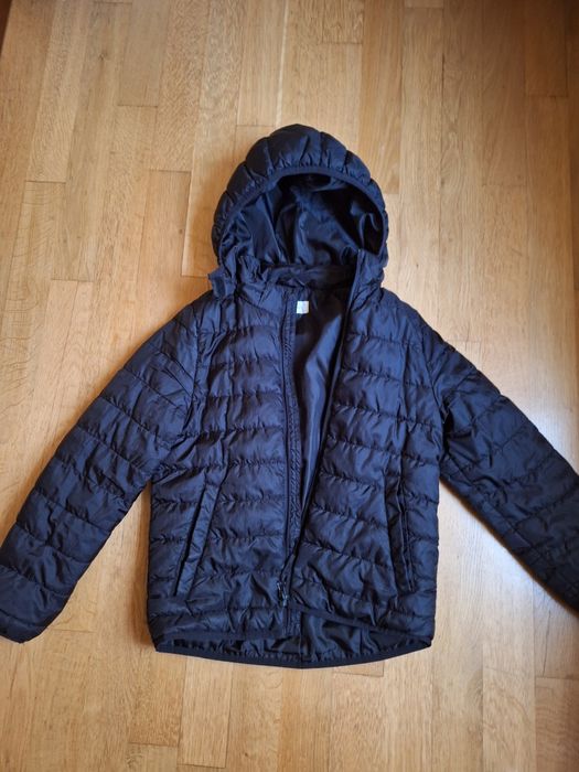 vand geaca H&M baieti 146 cm