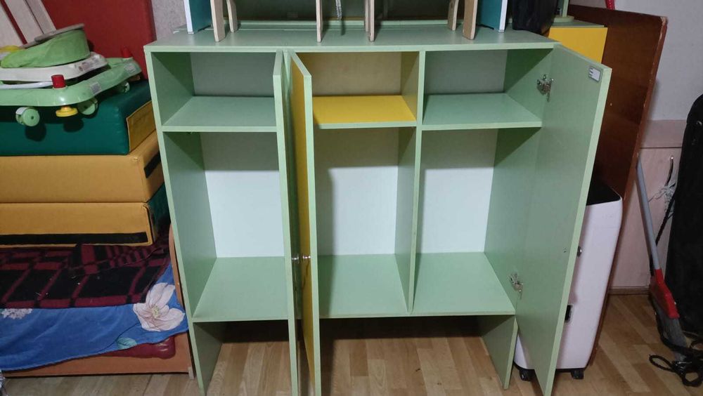 продам детский шкаф  - раздевалка