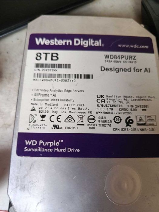 жесткий дис HDD WD 8TB.