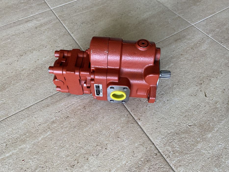 Pompa hidraulica Bobcat E26 noua originala