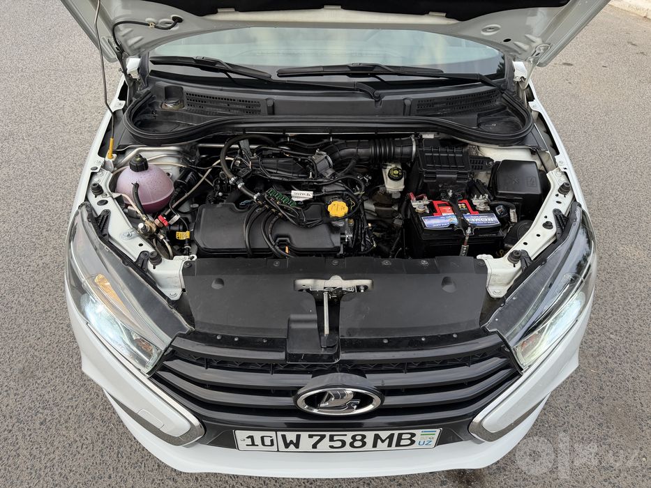 Lada Vesta 2020 1.6 mexanika luxe prestige