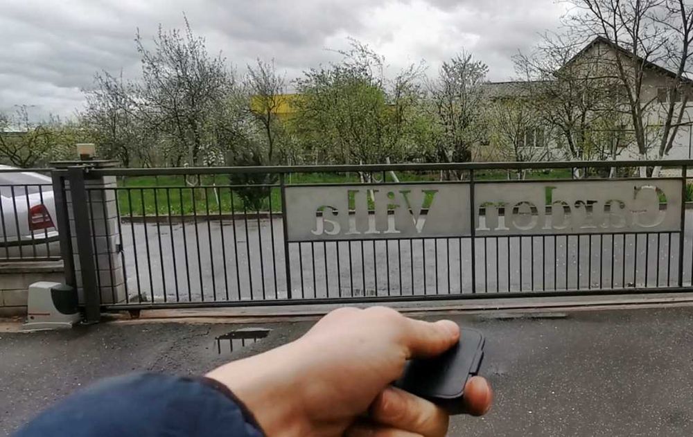 Porti automate glisant telecomanda aplicatie telefon Nice Cluj