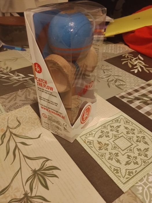 Kendama Europe semnată de Adrian Vilău