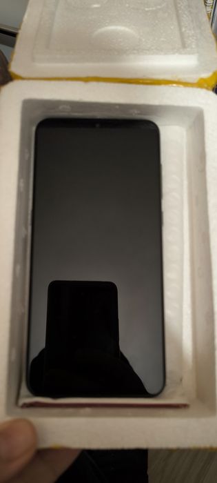 Xiаomi 9 8/128 GB памет