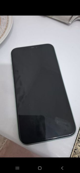 iPhone 11  64 ГБ