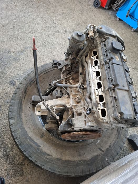 Двигател бмв м54б30