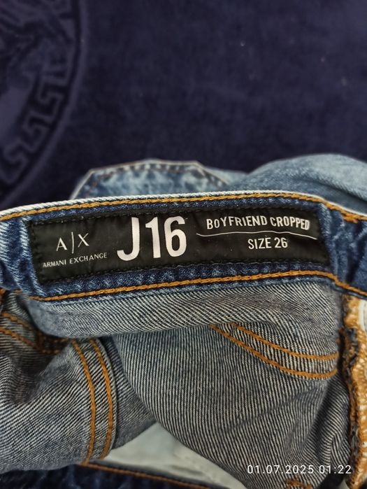 Джинсы женские Armani Exchange оригинал в отличном состоянии