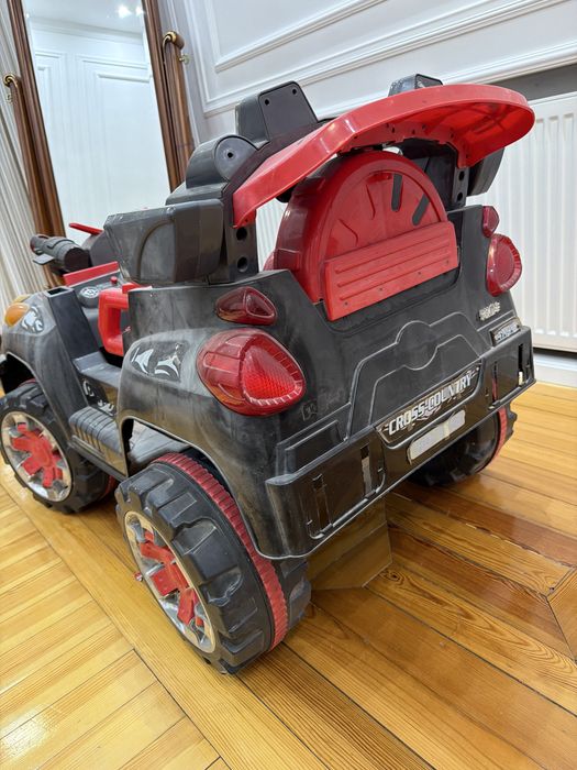 Detski elektromobil