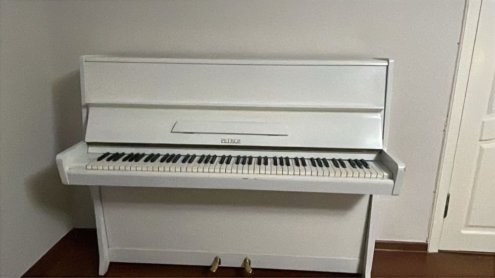 Пианино Петроф Petrof