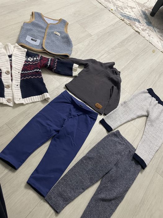 Отдам бесплатно детские вещи