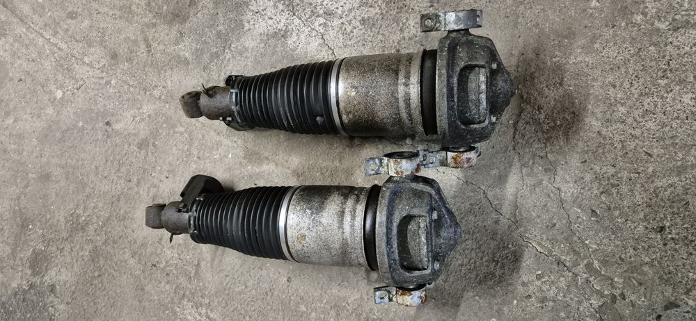 Perna/perne aer spate WV Touareg 2007