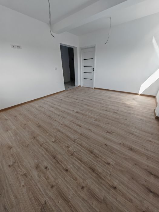 Apartamente noi  intabulate, cu predare imediata ,în zona centrala!