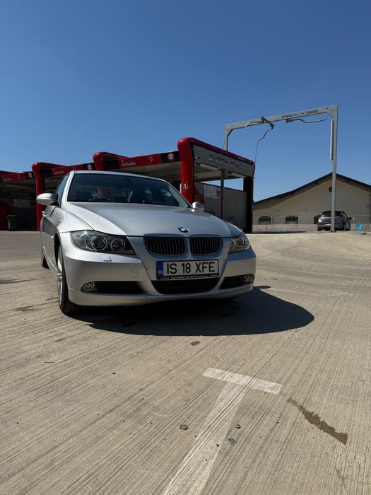 BMW E90 320i 150cp