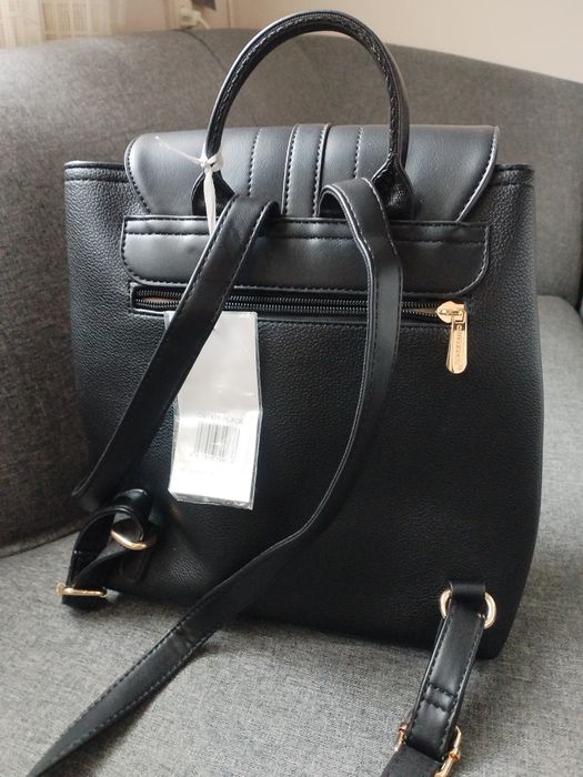 Чисто нова дамска раница