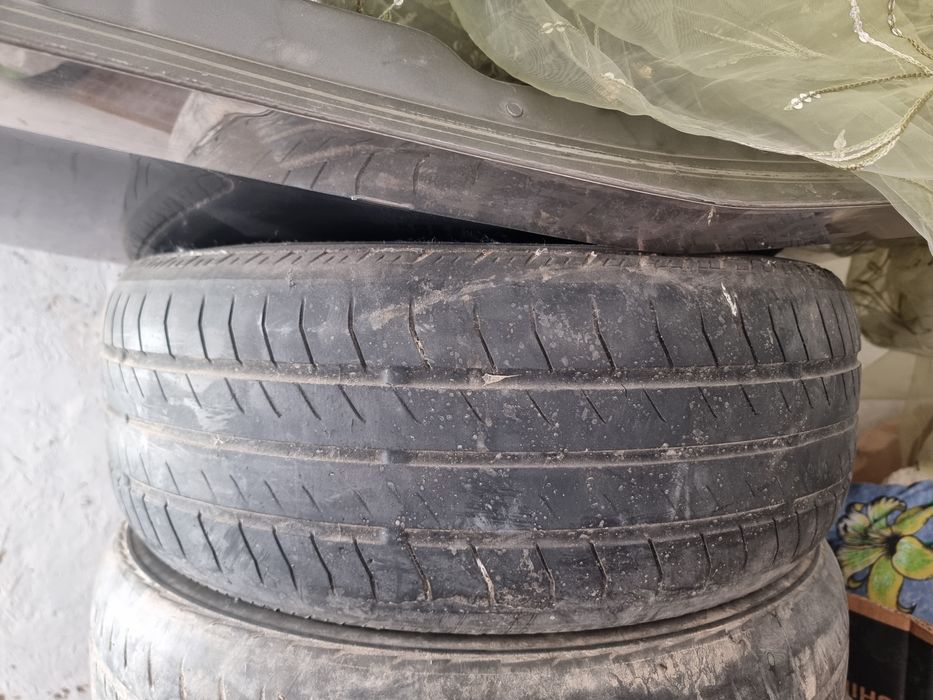 Машыннан шыққан балонлар бар