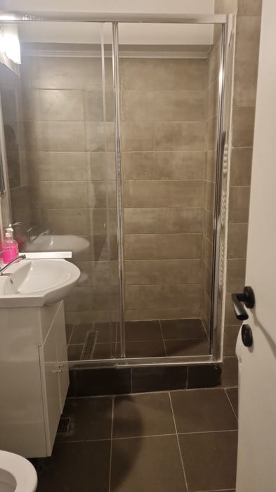 Închiriez apartament centru decomandat et  1