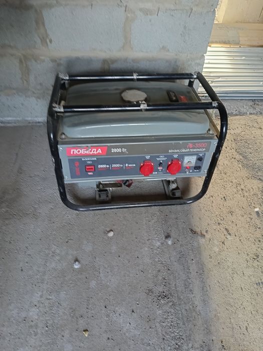 Продам бензогенератор