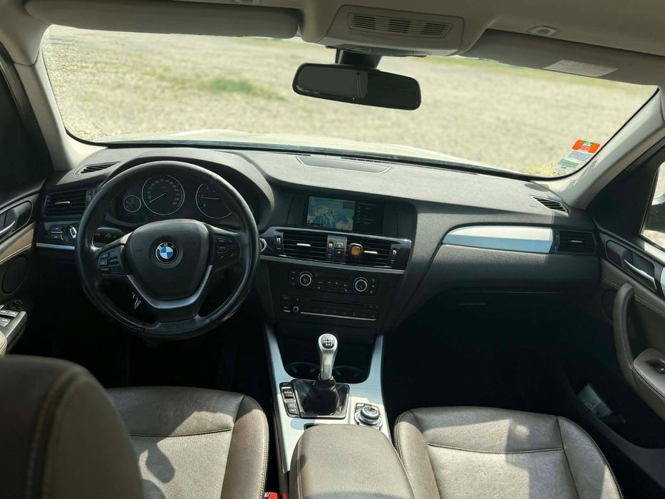 BMW X3 2.0L X-drive