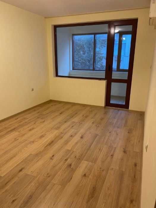 Четристаен апартамент в кв. Бъкстон