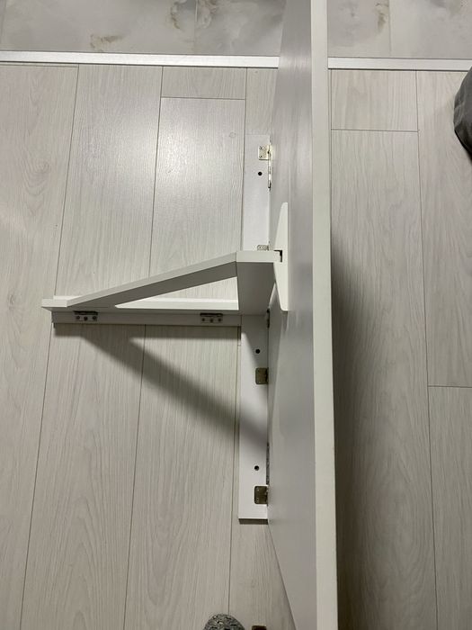 Бяла Маса с Падащ Плот Ikea