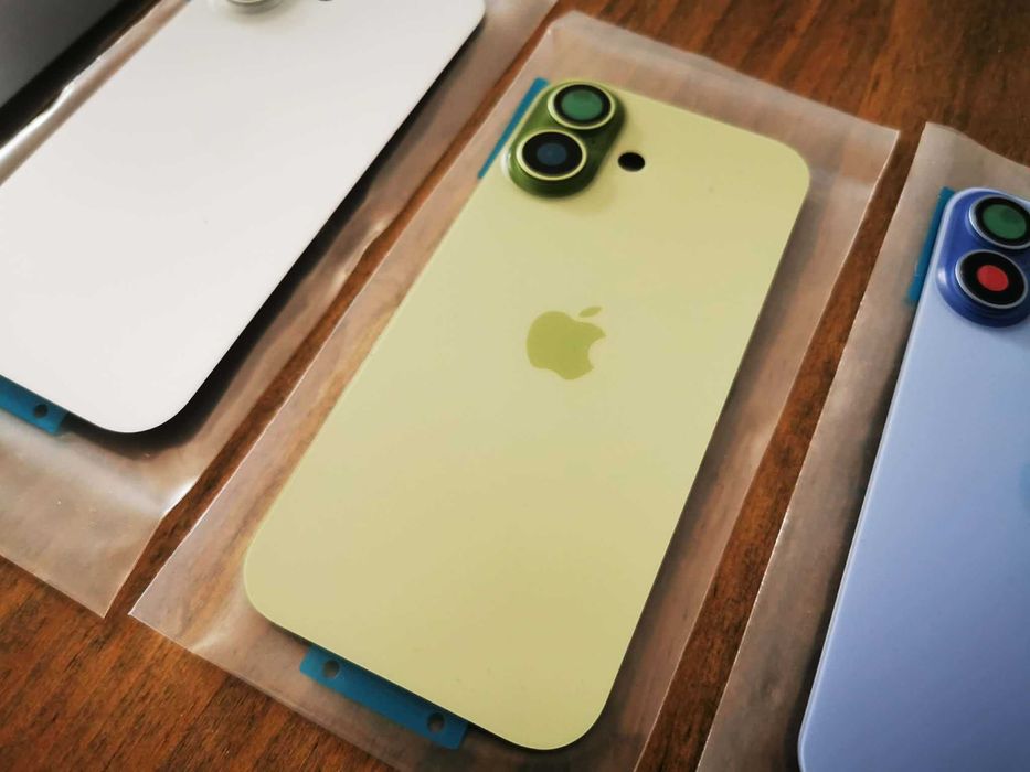 Capac spate din sticla pt Apple iPhone 17 cu magneti lentile rama