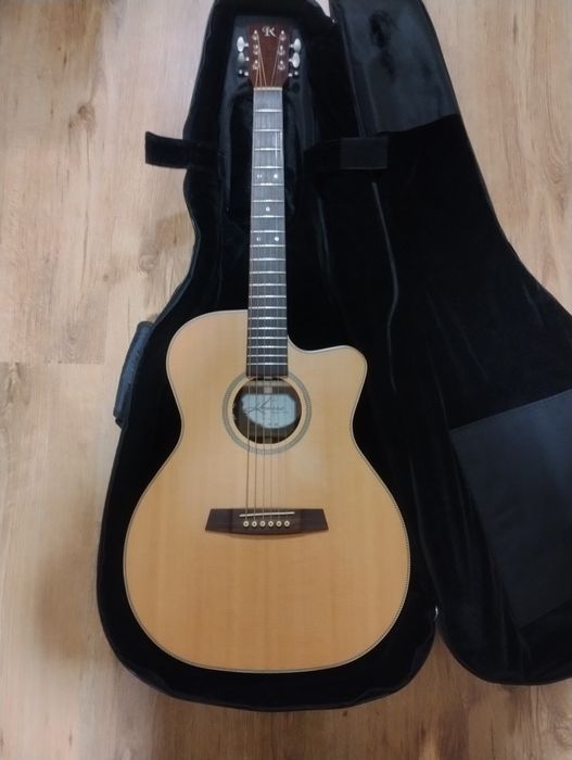 Класическа китара "Aria"(Japan)и Kremona M25E.