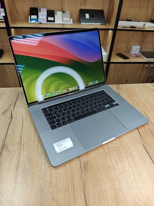 Apple MacBook Pro 16 Intel Core i7 ОЗУ 32гб TouchBar 

Инстаграмм: Lap