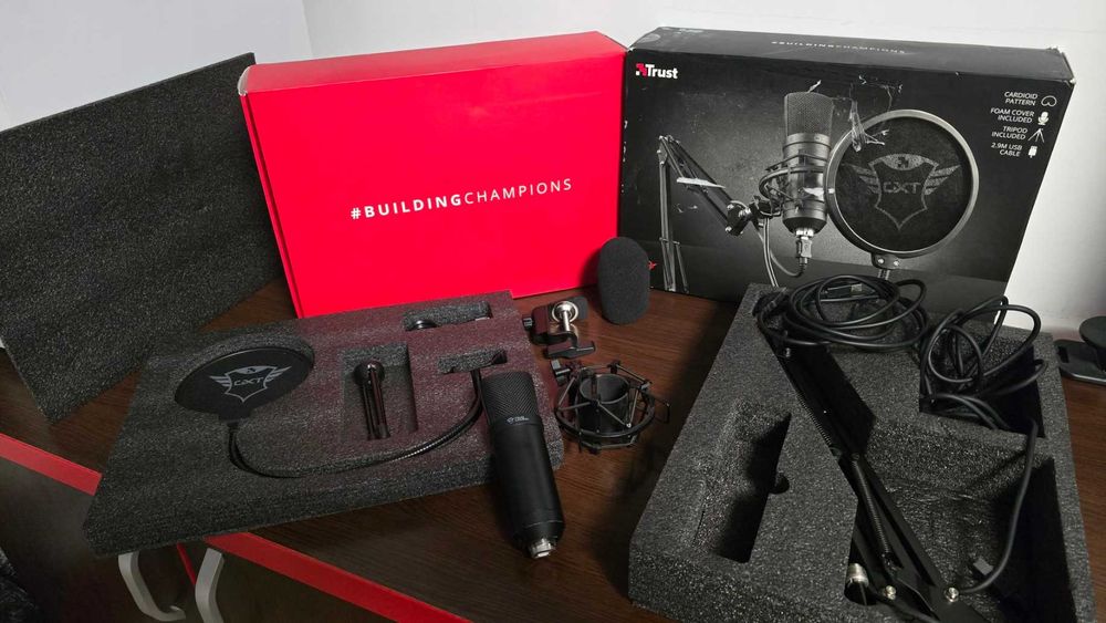 Microfon Trust Emita Plus GXT252
