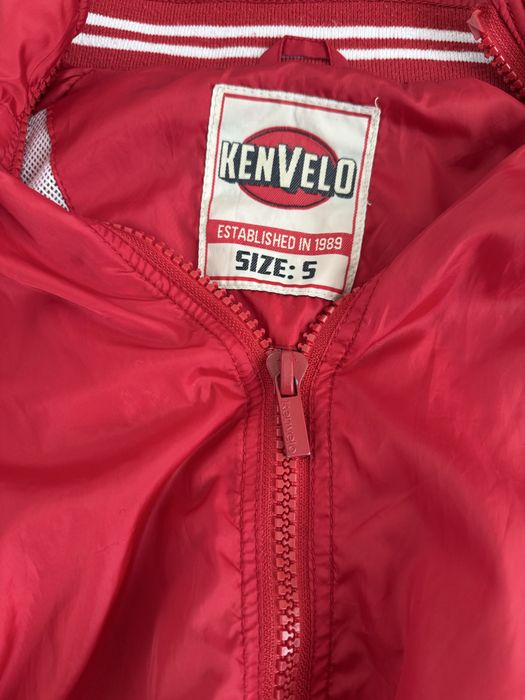 Kenvelo червено яке
