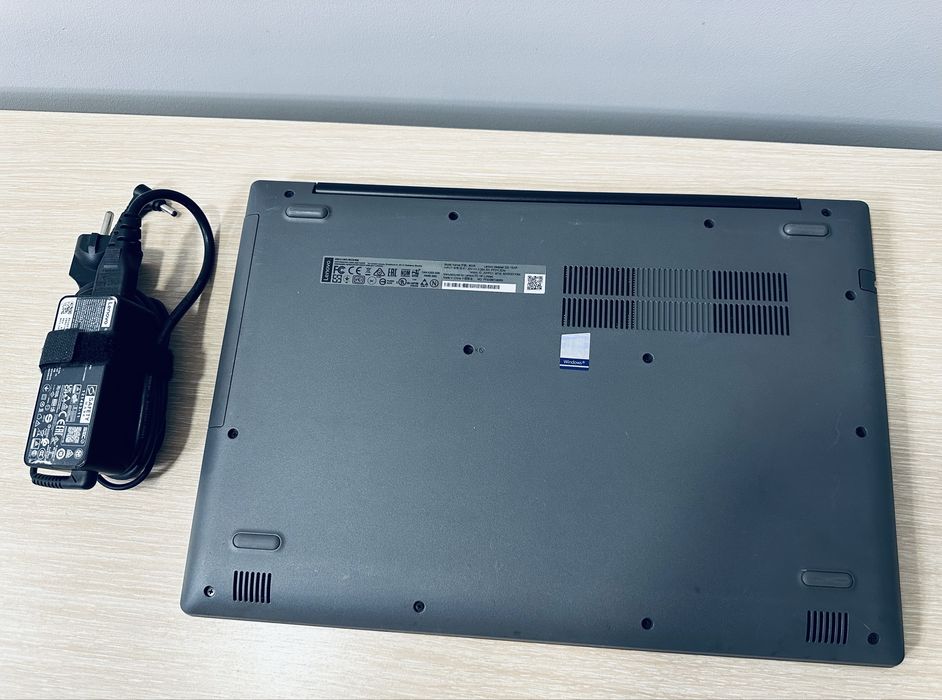 Ноутбук Lenovo ideapad