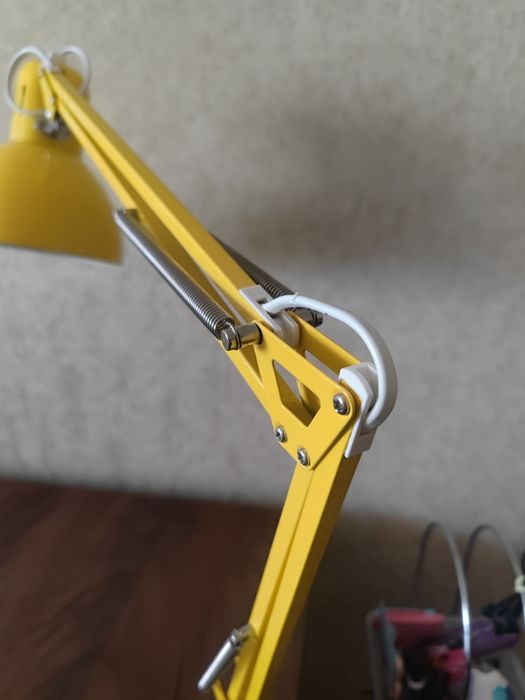 Настольная лампа б/у