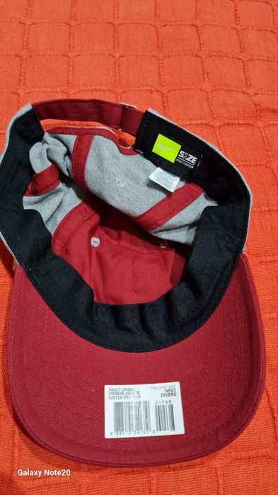 Sapca Nike  Roma si Tommy Hilfiger