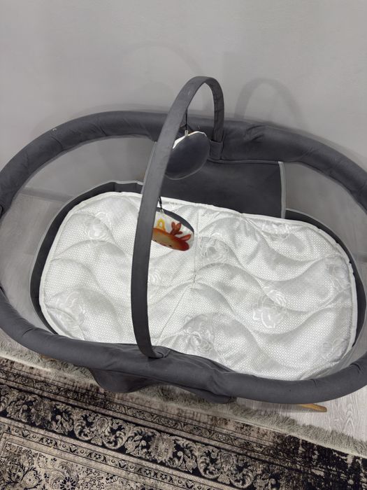 Продается детская кроватка - складная