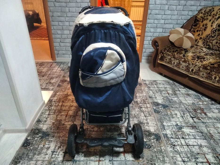 Продам коляску в хрошем состояние