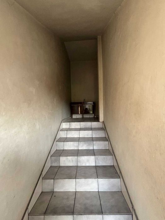 Продава се Къща в с. Брестник, Област Пловдив - 350 кв.м за 510 €/кв.м - Снимка #17