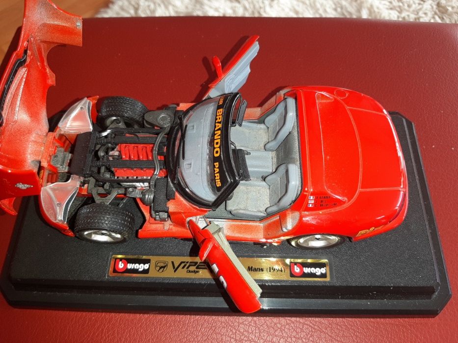 Метални колички мащаб 1/18