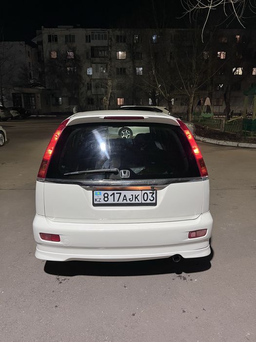 Продам машину honda stream