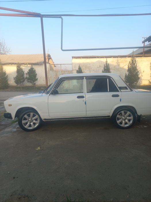 Ваз 2107 сотилади