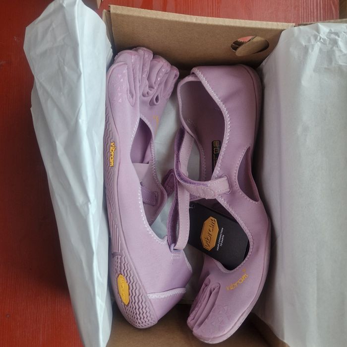 Продам босоногие, пятипалые  балетки vibram 25000тг.