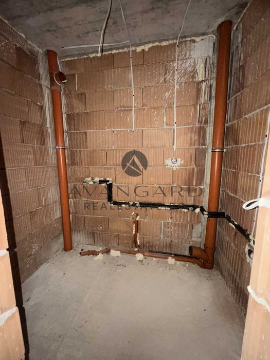 Продава се Едностаен апартамент в Пловдив, Център - 44 кв.м за 1081 €/кв.м - Снимка #2