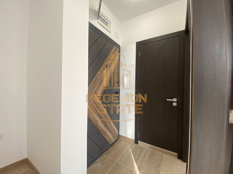 Продава се Двустаен апартамент в Варна, Възраждане 3 - 50 кв.м за 2060 €/кв.м - Снимка #9