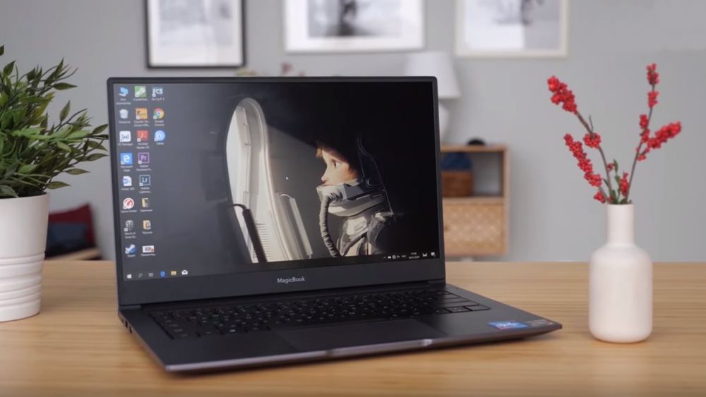 Придётся Honor Magicbook x14
PUBG: 90fps
GTA 5: [75-90]≈80fps
CS:GO: