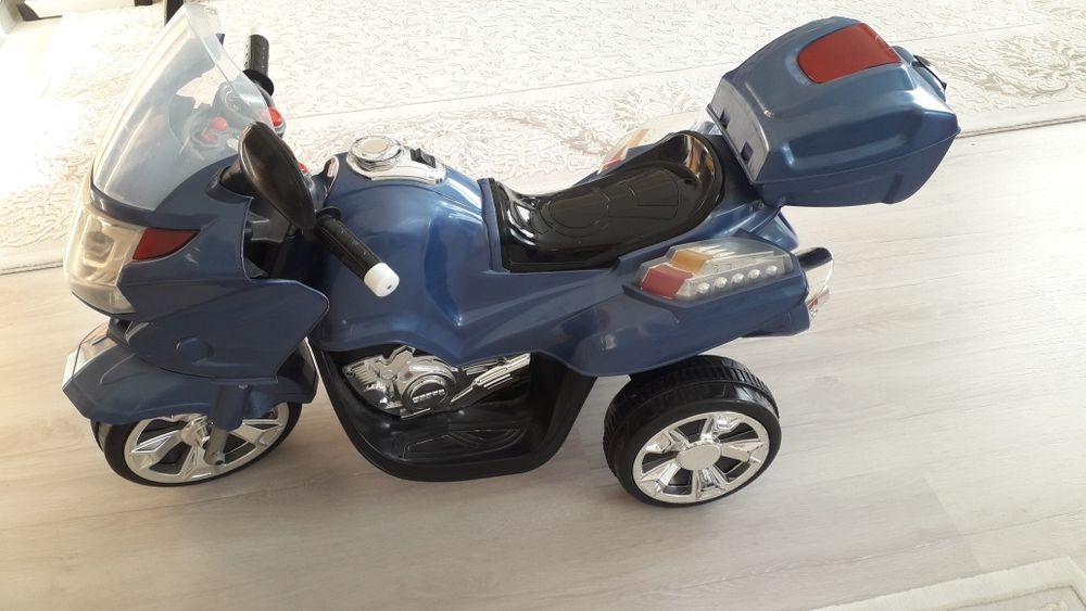 Акумулаторен Мотор