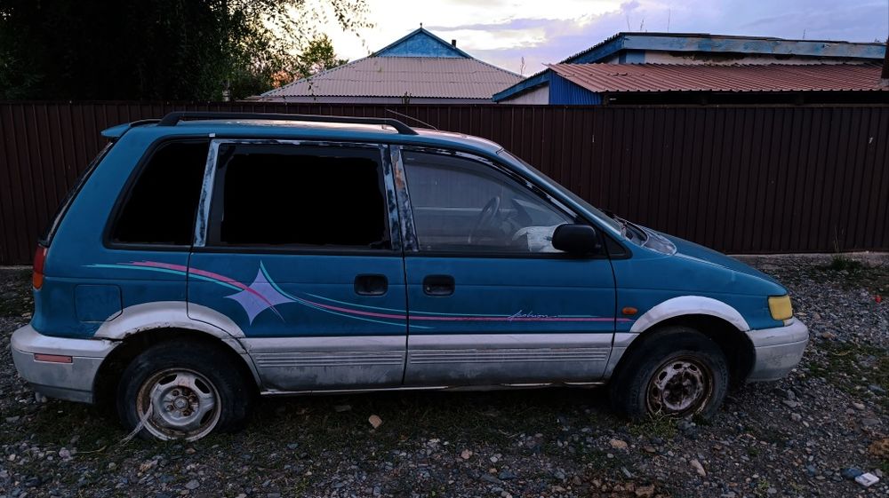 Mitsubishi space runner 1.8 МКПП