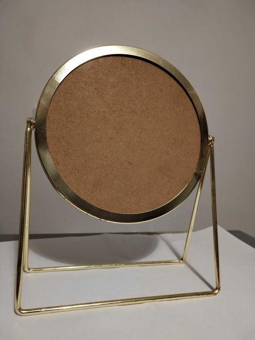 Suport pentru poze sau oglinda cosmetică