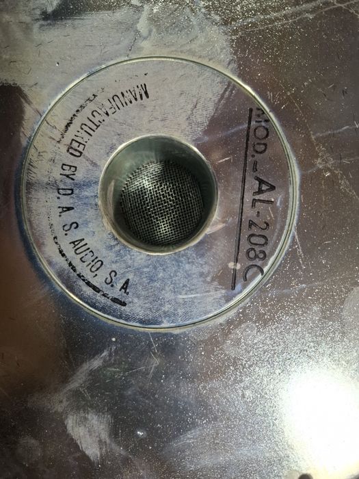 Boxe  Huges & Wetter  300 w