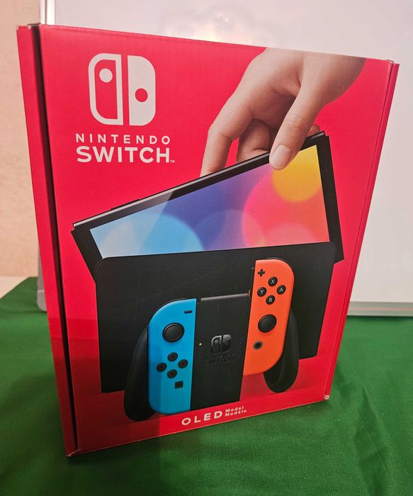 Nintendo Switch OLED 64GB – Full Box, stare excelentă
