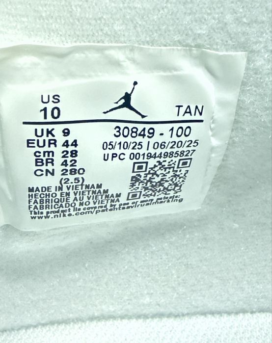 Nike Air Jordan 4  44 noi new